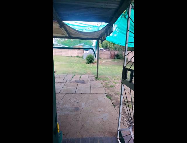 2 BEDROOM HOUSE TO LET IN SONLAND PARK